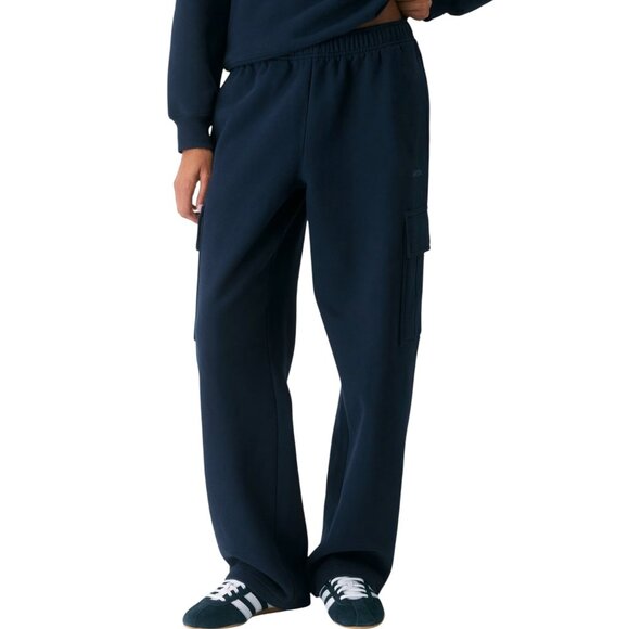 NWT Aritzia Cozy Sweatfleece Mega Cargo™ Sweatpant - Picture 2 of 14